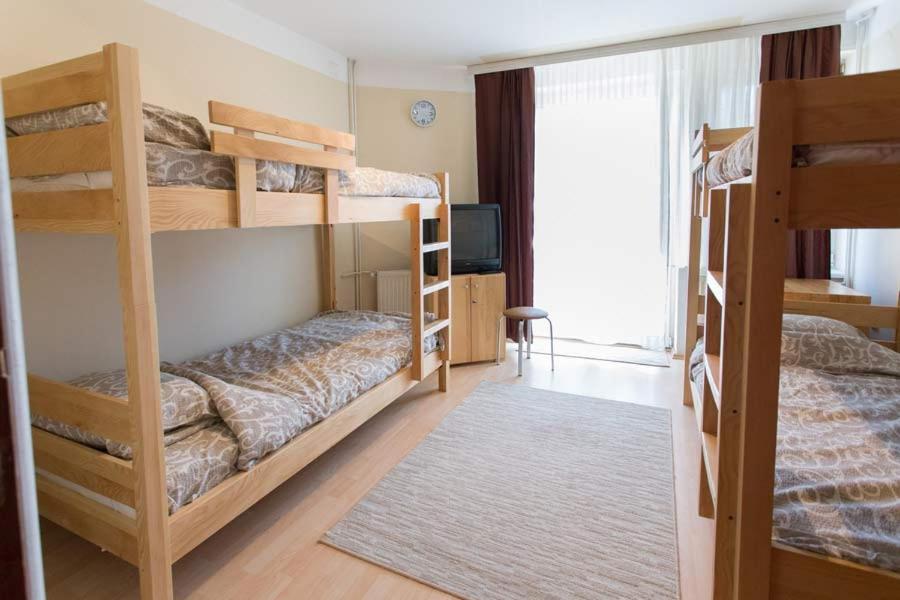 Ni Hostel Day 'N' Night מראה חיצוני תמונה